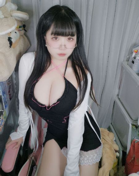 李蕾丽无删减版