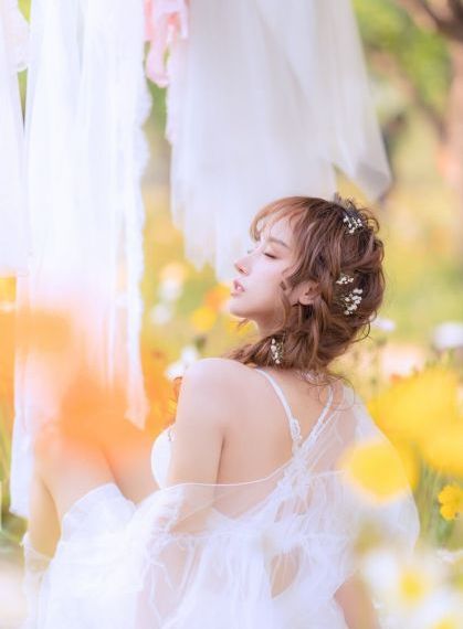年青的嫂子