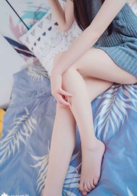 溪边春色