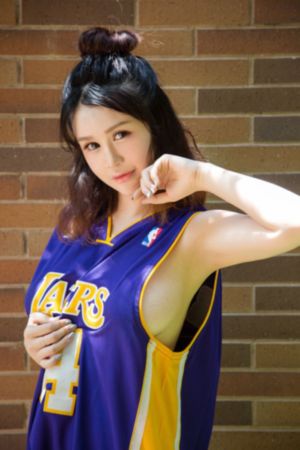 加勒比女海盗2未删减版2008