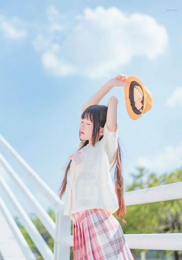 御津井芭华