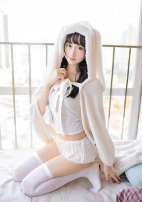 挽起裙子迈开腿让我c