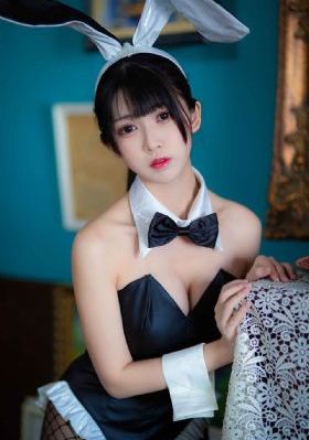 147人体午夜裸体视频